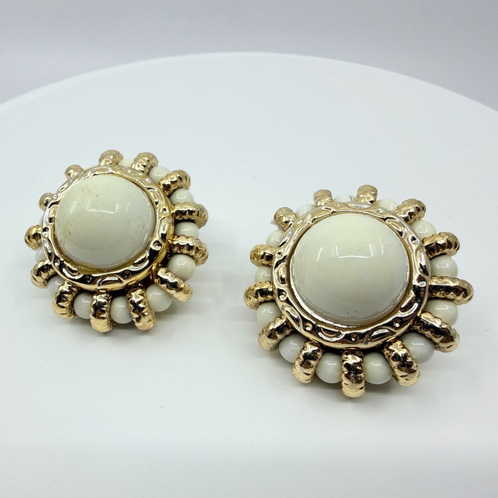 Vintage 1980s Gold Tone Cream Milk Glass Cabochon Statement Clip On Earrings